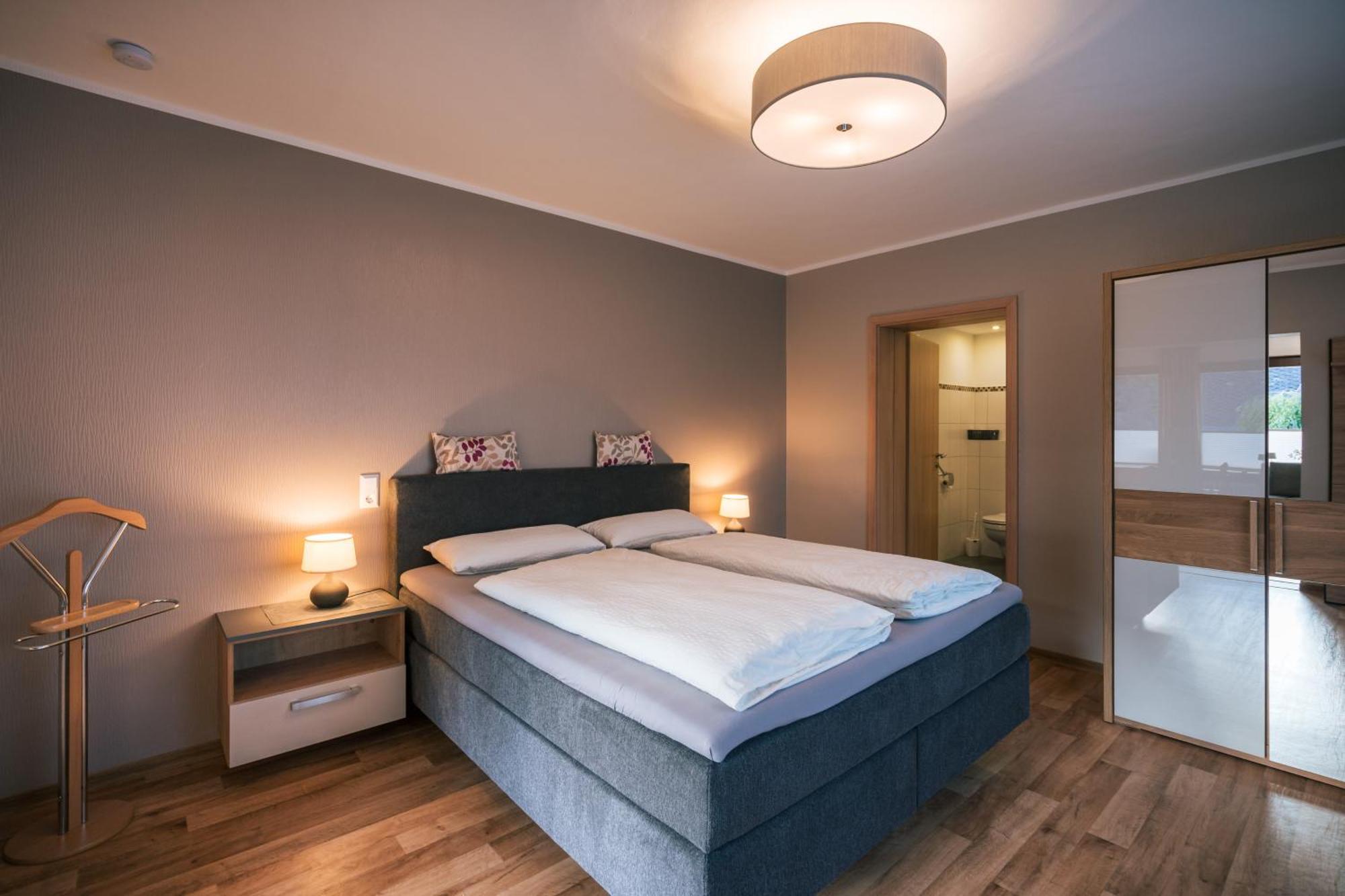 Ferienweingut Hirschen Schulstrasse Bed & Breakfast Burg  Eksteriør bilde