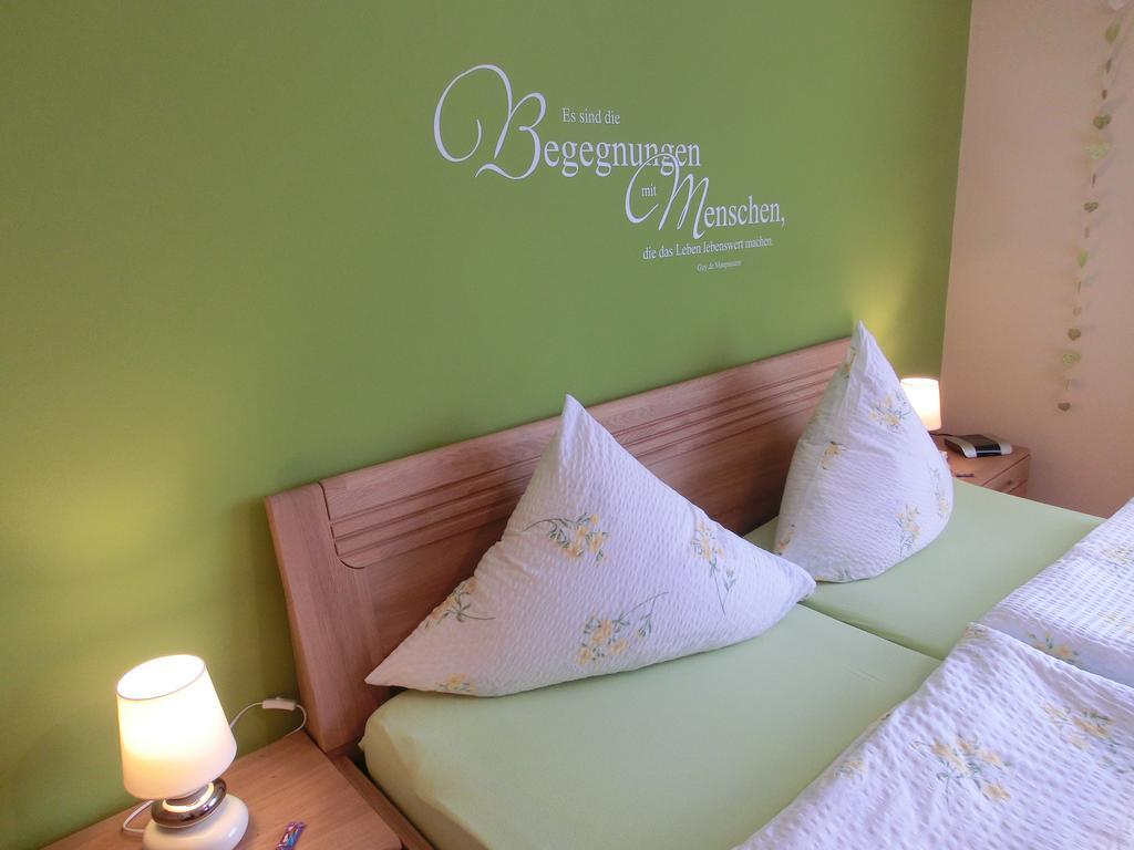 Ferienweingut Hirschen Schulstrasse Bed & Breakfast Burg  Rom bilde