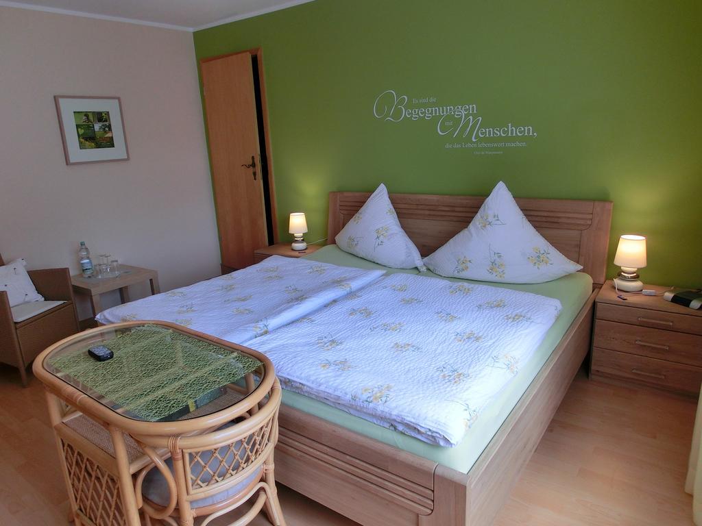 Ferienweingut Hirschen Schulstrasse Bed & Breakfast Burg  Rom bilde