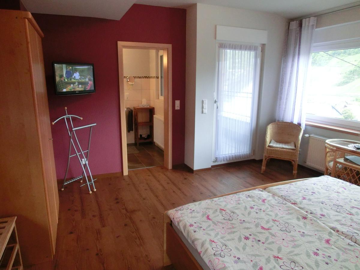 Ferienweingut Hirschen Schulstrasse Bed & Breakfast Burg  Eksteriør bilde